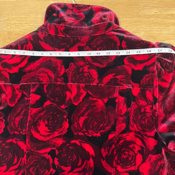 Torrid Betsey Johnson Floral Puff Sleeve Button Front Coat Red Velvet Roses 3/3X - Picture 10 of 12